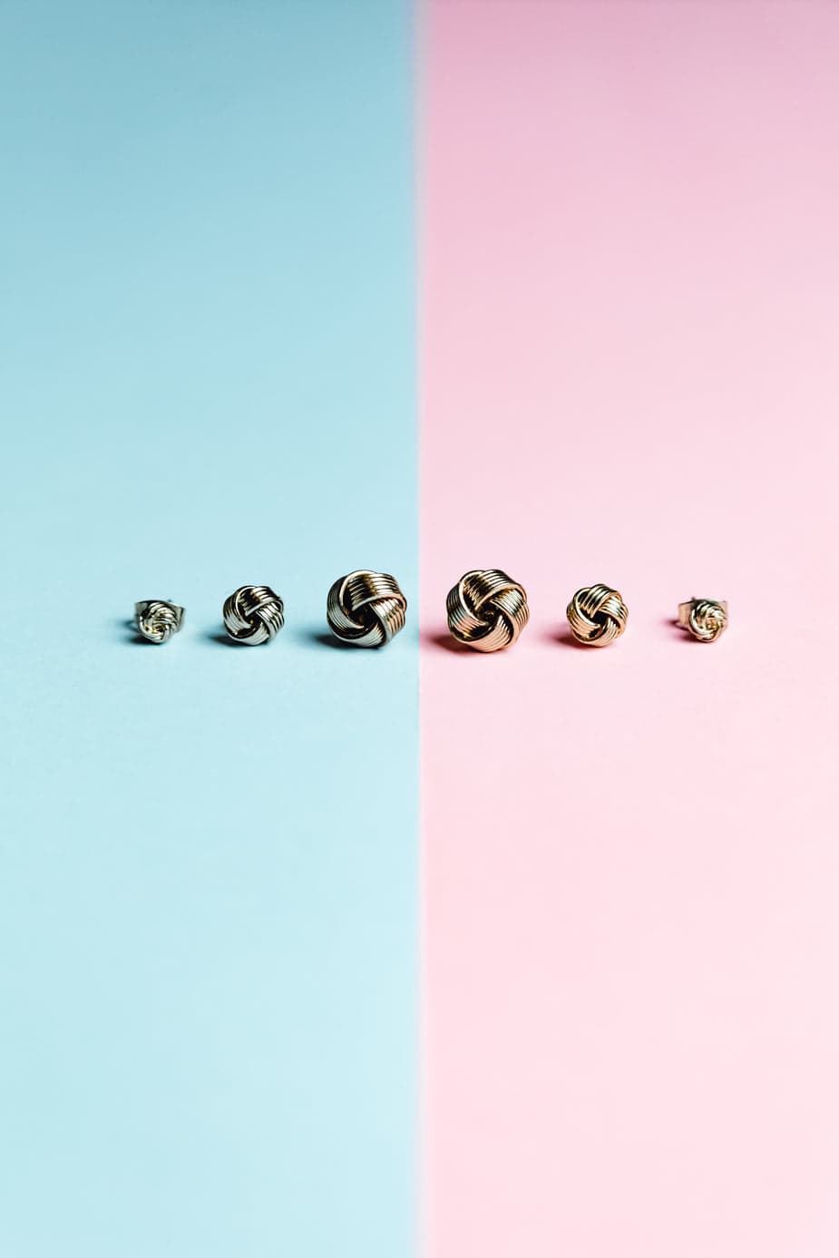 Arete golden knot